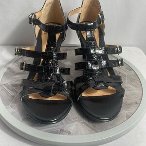 Sofft Black Patent Leather Strappy Heels Size 9.5M Natural Leather Lining